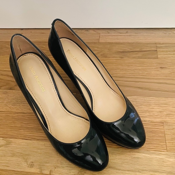 Enzo Angliani navy lacquer platform pumps Y2K 
Preppy Wedding Party - Picture 2 of 4